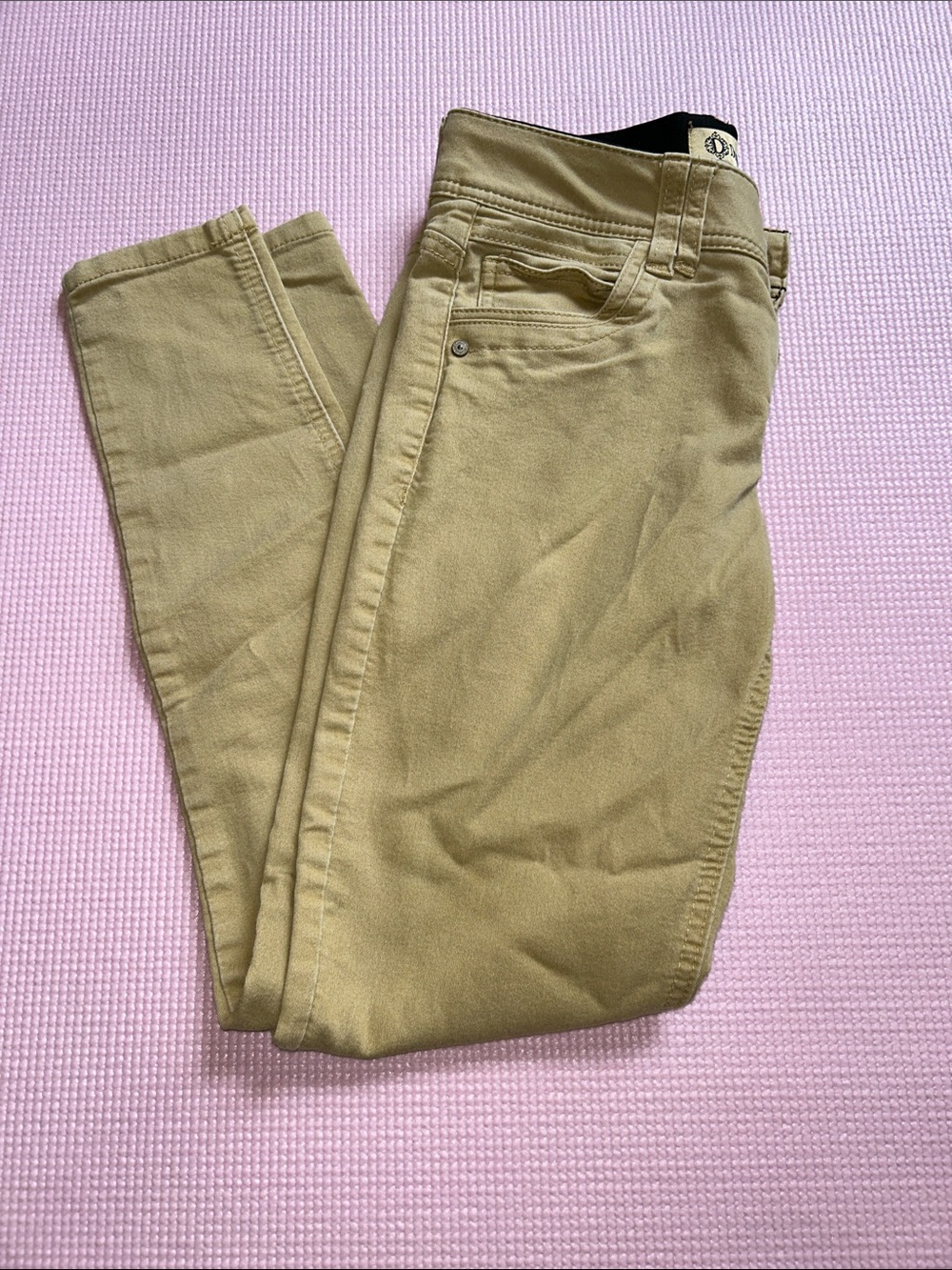 Democracy Skinny Jeans in Khaki Olive